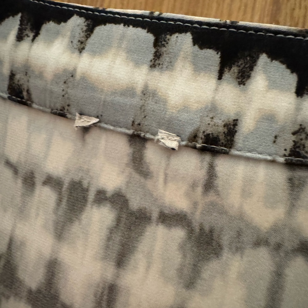 Anne Klein Black and Cream Patterned Blouse - Picture 4 of 4